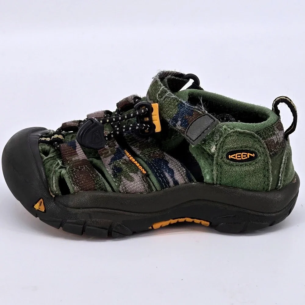 KEEN Newport H2 Camo Waterproof Hiking Sandals Green Brown Toddler Kids Size 8